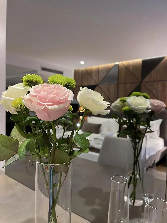 Hotel Sokrati Tirana 4*,
